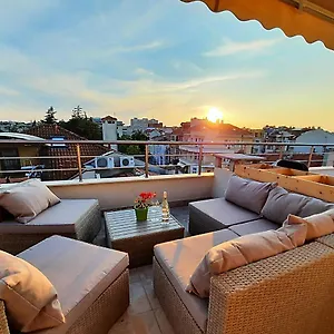 Shik & Chic In The Heart Of # 5min From # New Bulgaria