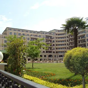 https://luxury-apartment-zlatna-kotva.goldensandshotels.net
