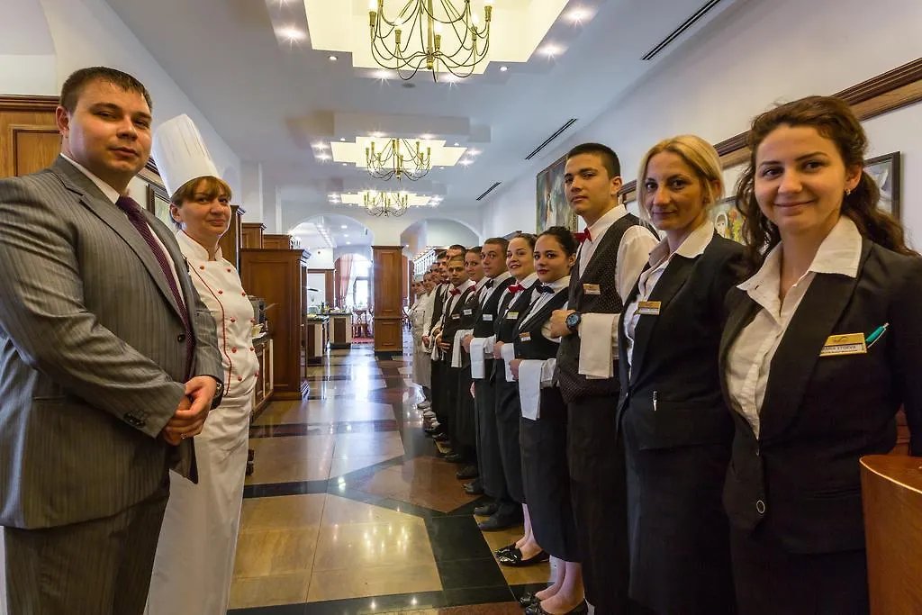 Helena Sands Słoneczny Brzeg